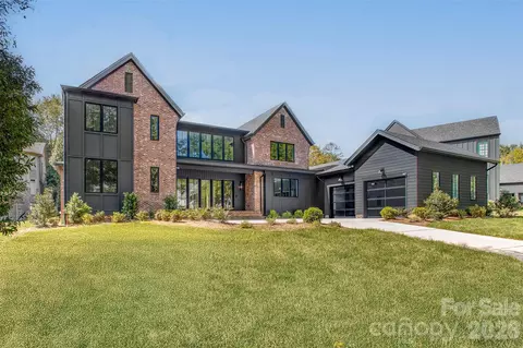 9119 Summer Club Rd, Charlotte, NC 28277