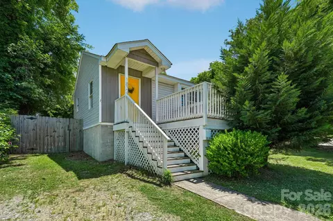 1824 Double Oaks Rd, Charlotte, NC 28206