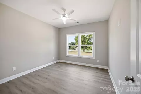 Bedroom - 1720 Jennings Rd, Olin, NC 28660 photo 1 of 4
