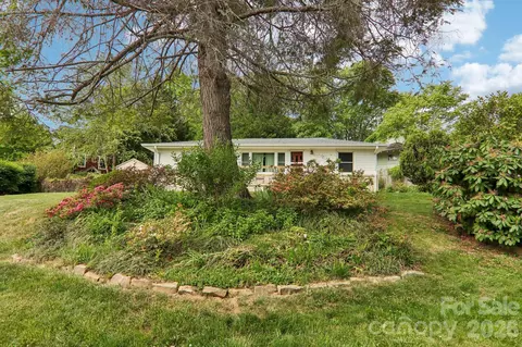 57 Langwell Ave, Asheville, NC 28806