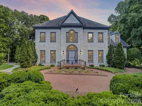 5500 Hardison Rd, Charlotte, NC 28226