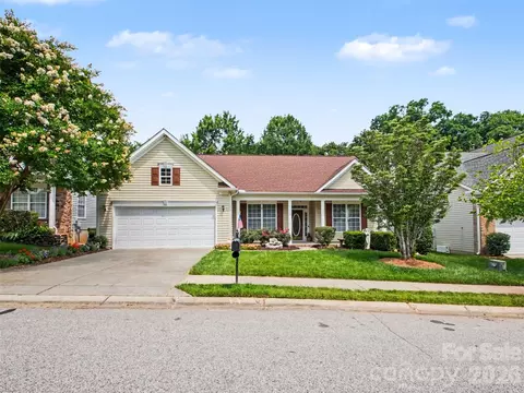 834 Platinum Dr, Fort Mill, SC 29708