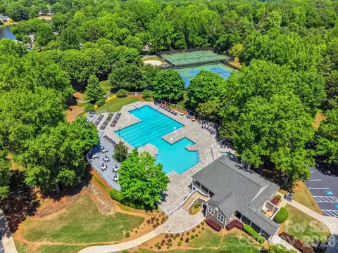 Exterior - 2331 Currant St, Fort Mill, SC 29715 photo 6 of 6