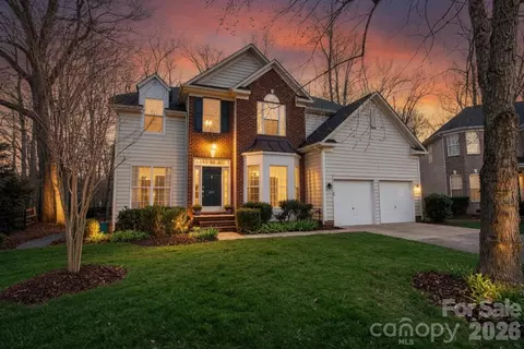 203 Elven Ct, Waxhaw, NC 28173