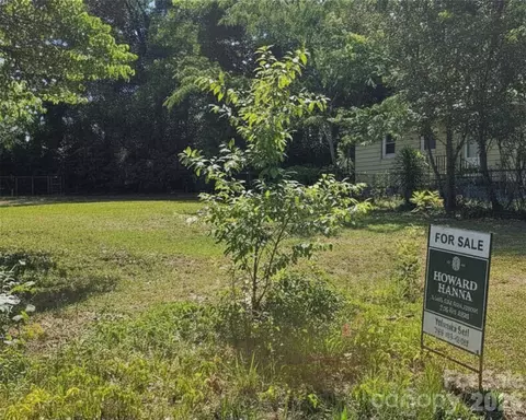 1703 Newark 23 Ave #23, Fayetteville, NC 28301