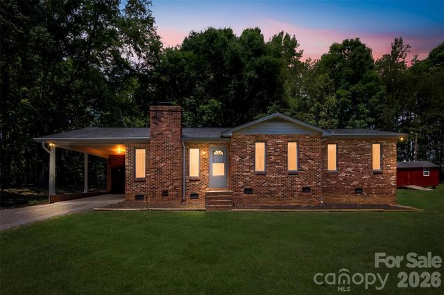 229 Hoyles Rd, Kings Mountain, NC 28086
