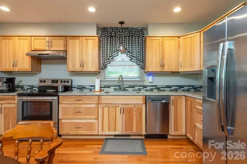 Kitchen - 3 Shytle Ln, Fletcher, NC 28732 photo 3 of 5