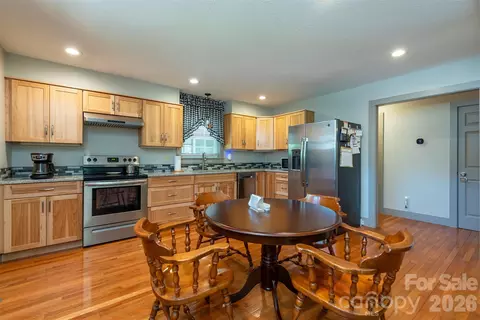 Kitchen - 3 Shytle Ln, Fletcher, NC 28732 photo 4 of 5