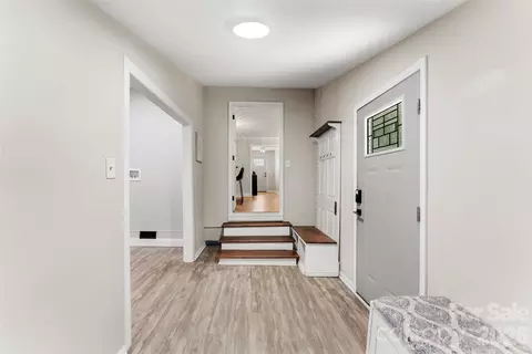 Entry Way - 8519 E Franklin St, Mount Pleasant, NC 28124 photo 1 of 1