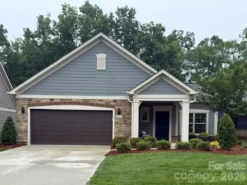 1062 Millview Ln, Matthews, NC 28104