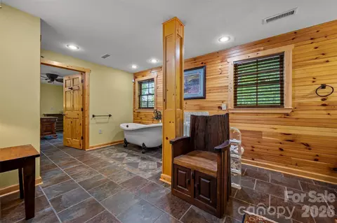 Bath - 512 Indian Forest Dr, Bostic, NC 28018 photo 2 of 3
