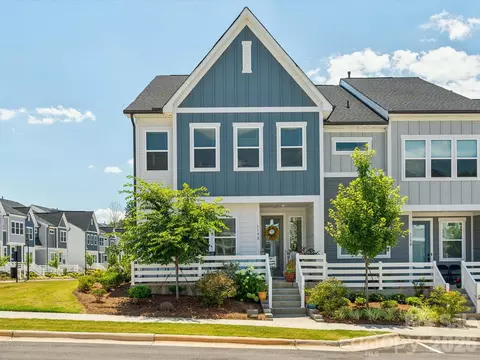 119 Berkeley A Ave #A, Mooresville, NC 28117