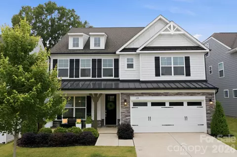 115 Summerhill Dr, Mooresville, NC 28115