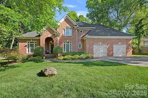6424 Creola Rd, Charlotte, NC 28226