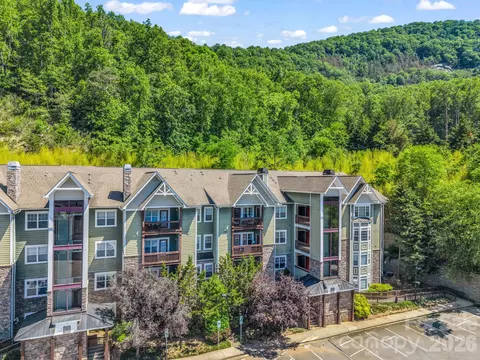 2000 Olde Eastwood Village 3b Blvd #3B, Asheville, NC 28803