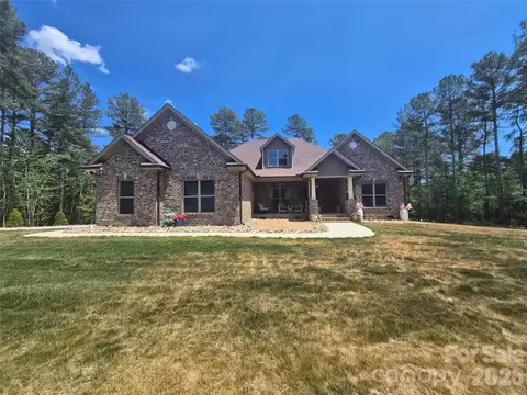 111 Lakefront Dr, Connelly Springs, NC 28612