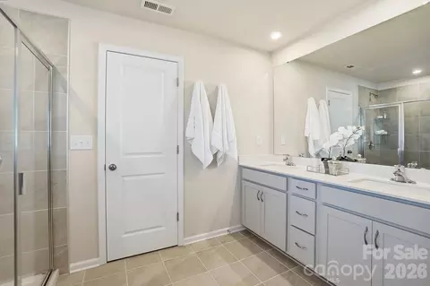 Bath - 2667 Tillman St, Monroe, NC 28112 photo 1 of 2
