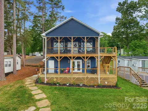 562 Lake Head Rd, Norwood, NC 28128