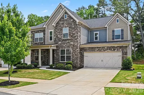 13009 Regent Grove Ln, Huntersville, NC 28078
