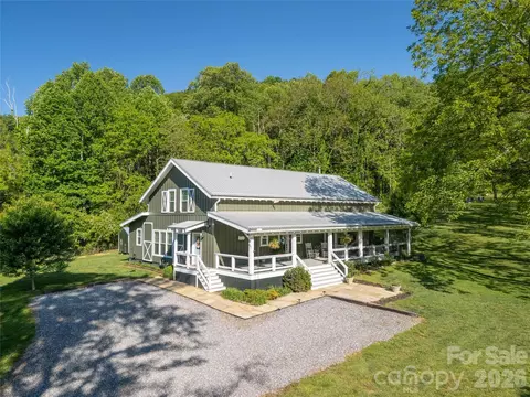 367 Nannys Ln, Sylva, NC 28779 photo 3
