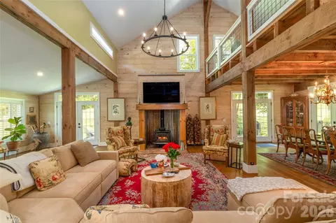 367 Nannys Ln, Sylva, NC 28779 photo 11