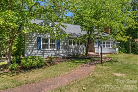 951 Dodson Mill Rd, Pilot Mountain, NC 27041 photo 2