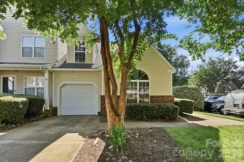 6068 Bobcat Pl, Charlotte, NC 28269