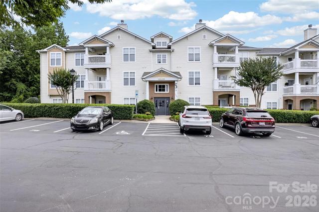 17221 Doe Valley Ct, Cornelius, NC 28031