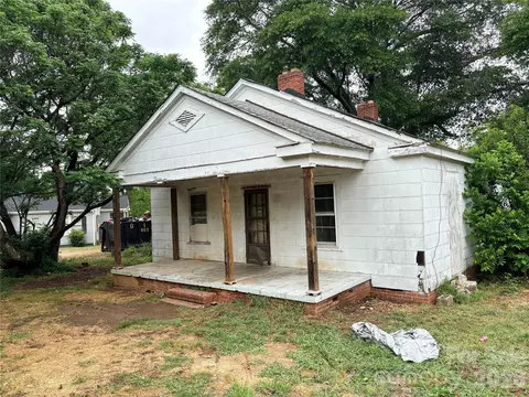 1286 Elmwood Ave, Lancaster, SC 29720