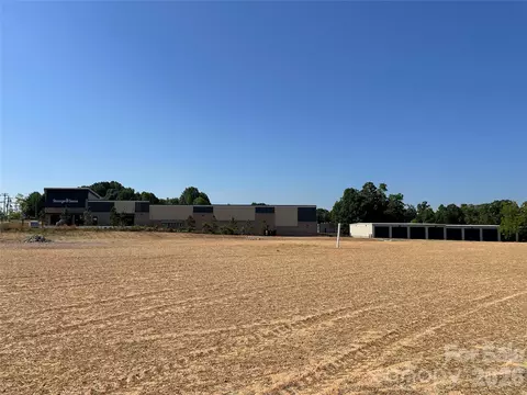 774 S Main St, Troutman, NC 28166
