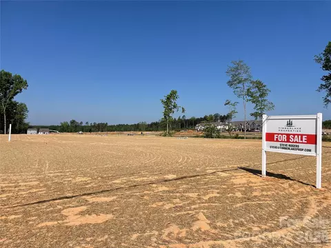 774 S Main St, Troutman, NC 28166