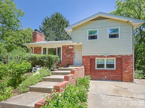 378 Dillingham Cir, Asheville, NC 28805