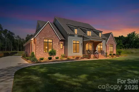 122 Quail Ridge Dr, Mooresville, NC 28117