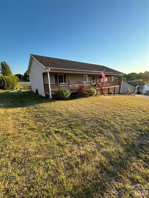2311 Merts Way, Hudson, NC 28638