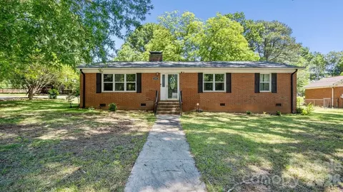 1201 Memory Ln, Monroe, NC 28112