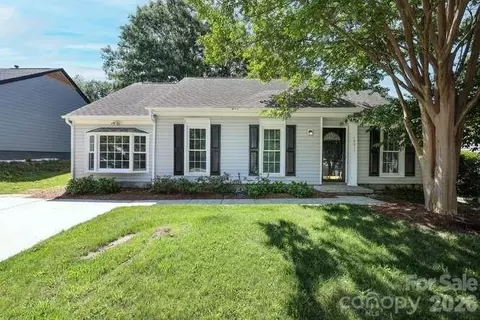 14011 Eden Ct, Pineville, NC 28134