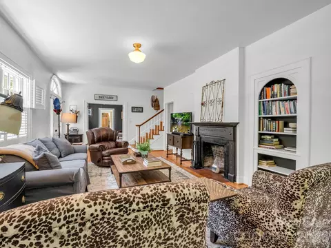 Living - 536 Maple St, Brevard, NC 28712 photo 1 of 2