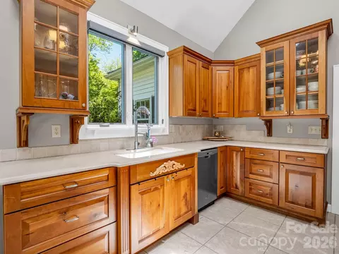 Kitchen - 536 Maple St, Brevard, NC 28712 photo 3 of 4