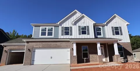 269 Amber Glen Dr, Locust, NC 28097