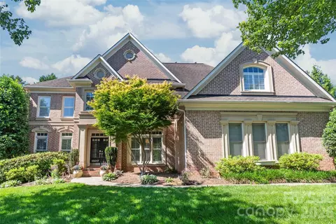 25017 Stonekirk Ln, Fort Mill, SC 29707