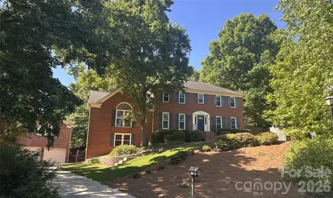 6721 Southby Ct, Charlotte, NC 28270
