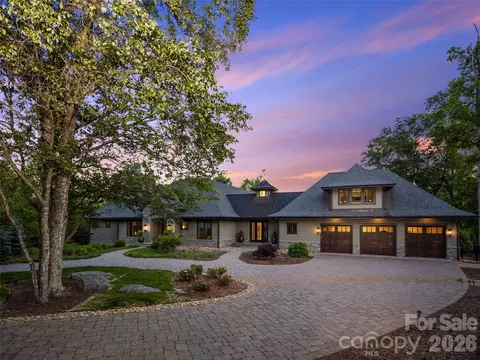 334 Walnut Valley Pkwy, Arden, NC 28704