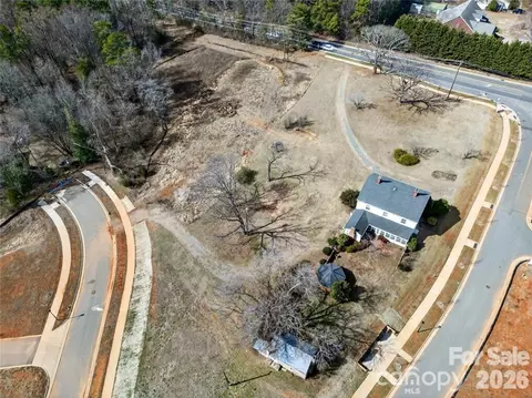 11124 Eastfield Rd, Huntersville, NC 28078