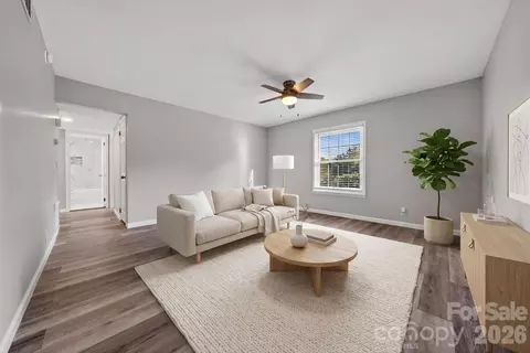 2610 Park E Rd #E, Charlotte, NC 28209