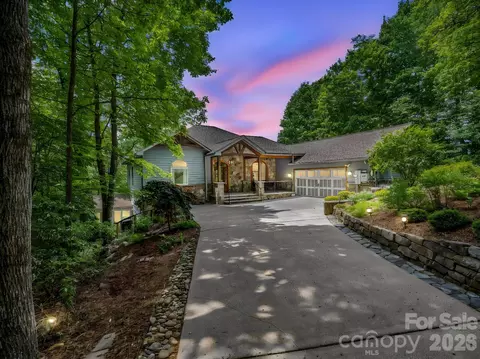 241 Dvdegi Ct, Brevard, NC 28712