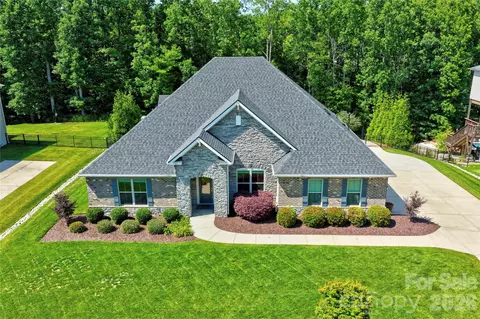 138 Campanile Dr, Mooresville, NC 28117