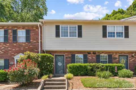 2921 Heathstead Pl, Charlotte, NC 28210