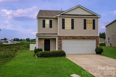 2801 Thomas Twig Dr, Dallas, NC 28034