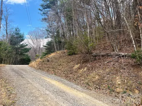 Moonbeam 101, Clyde, NC 28721 photo 13