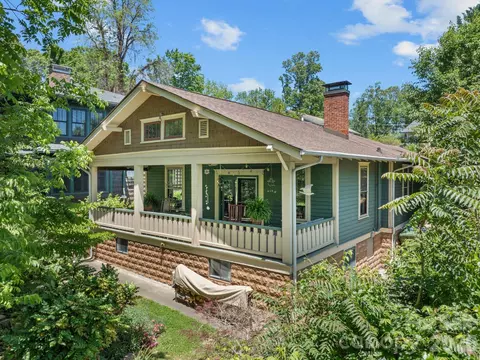 26 Unadilla Aly, Asheville, NC 28803